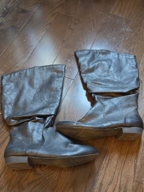 LOWER EAST SIDE Black Leather Mid-Calf Heeled Boots